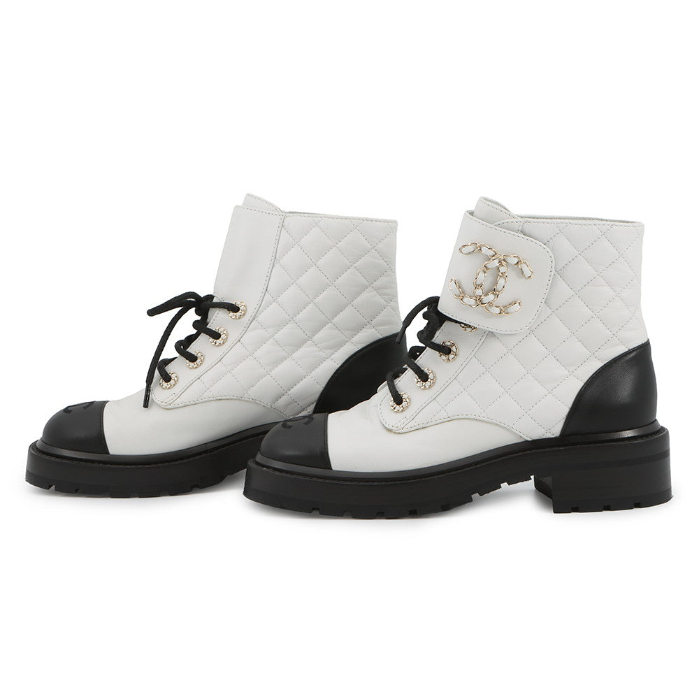 CHANEL CC Logo High-Top Sneakers White/BlackG36424 Leather Size 36H