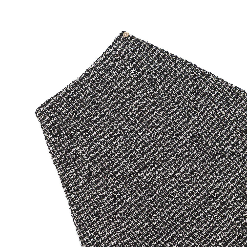 CHANEL Métiers d'Art Tweed Skirt Size 34 Black/MulticolorP71123 V62308 NC667 Polyamide 46%, Wool 41%, Polyester 6%, Viscose 5%, Acrylic 2%