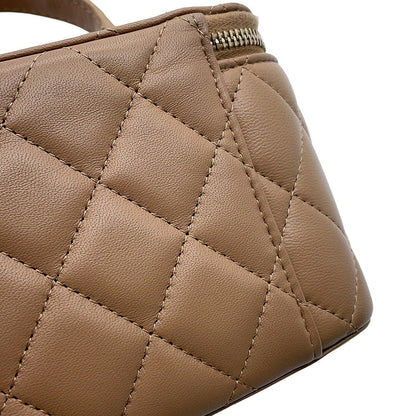 CHANEL Matelasse Top Handle Chain Vanity Bag BeigeAP2199 Lambskin