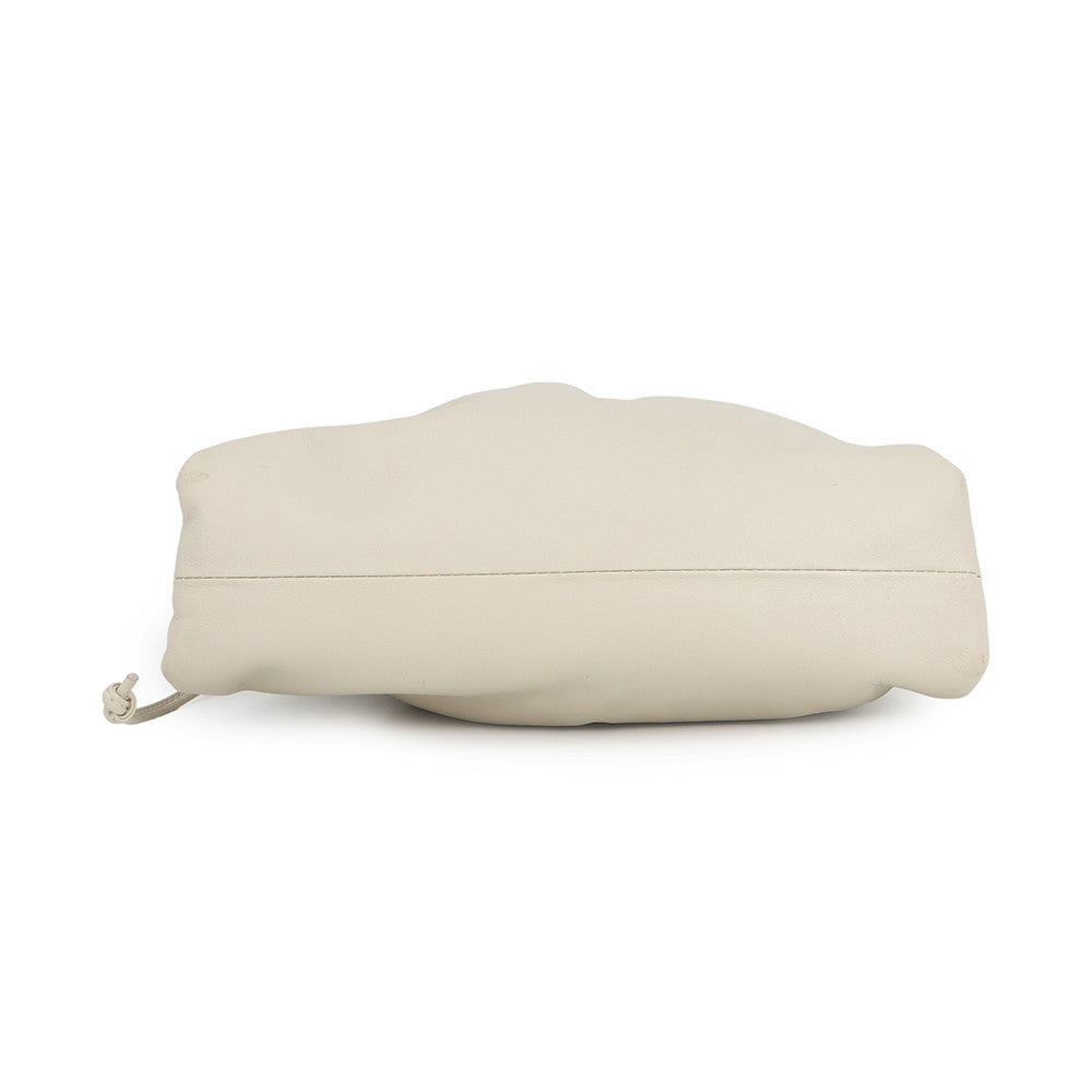 Bottega Veneta The Pouch Shoulder Bag Ivory585852 Leather Size Mini