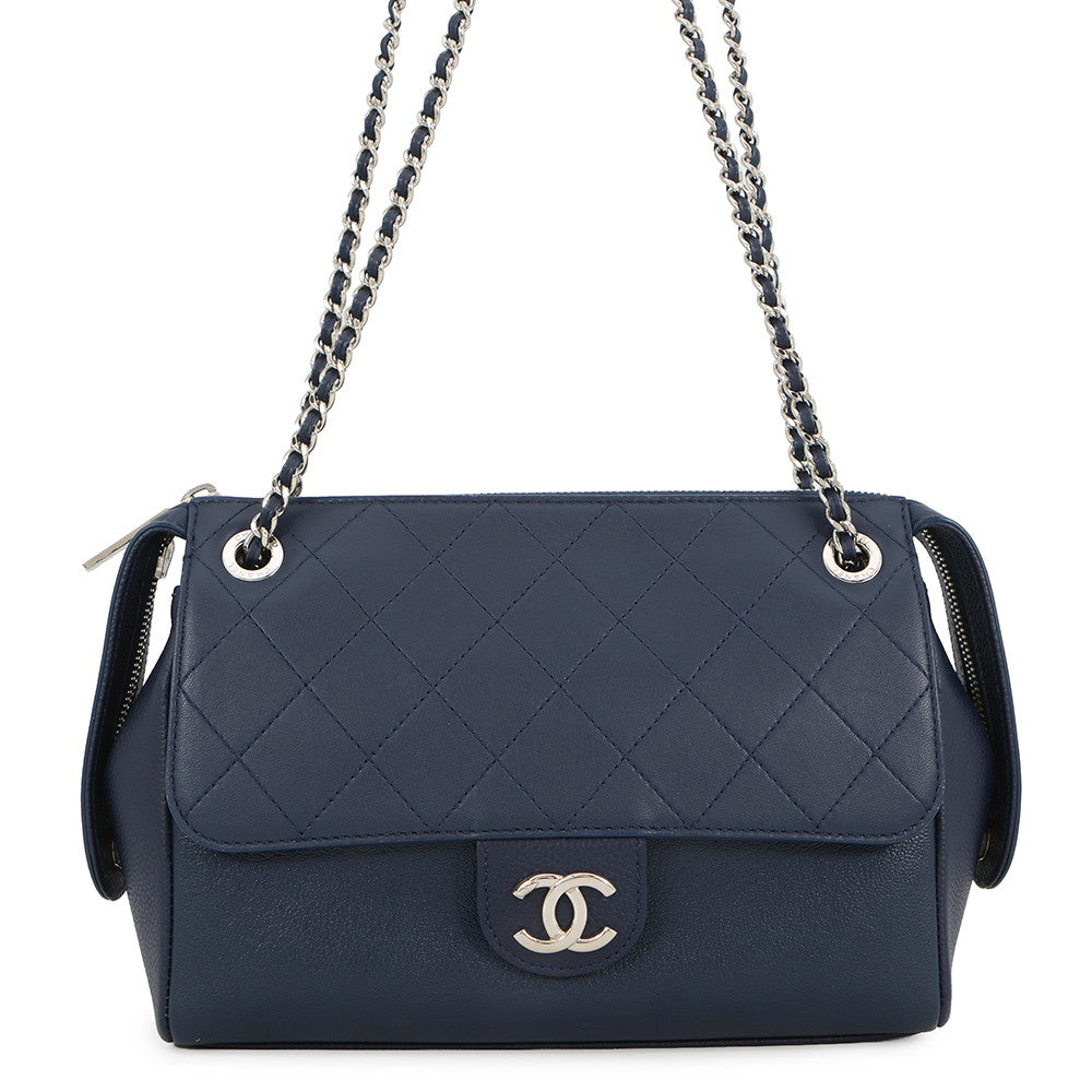 CHANEL Chain Shoulder Bag Navy Lambskin