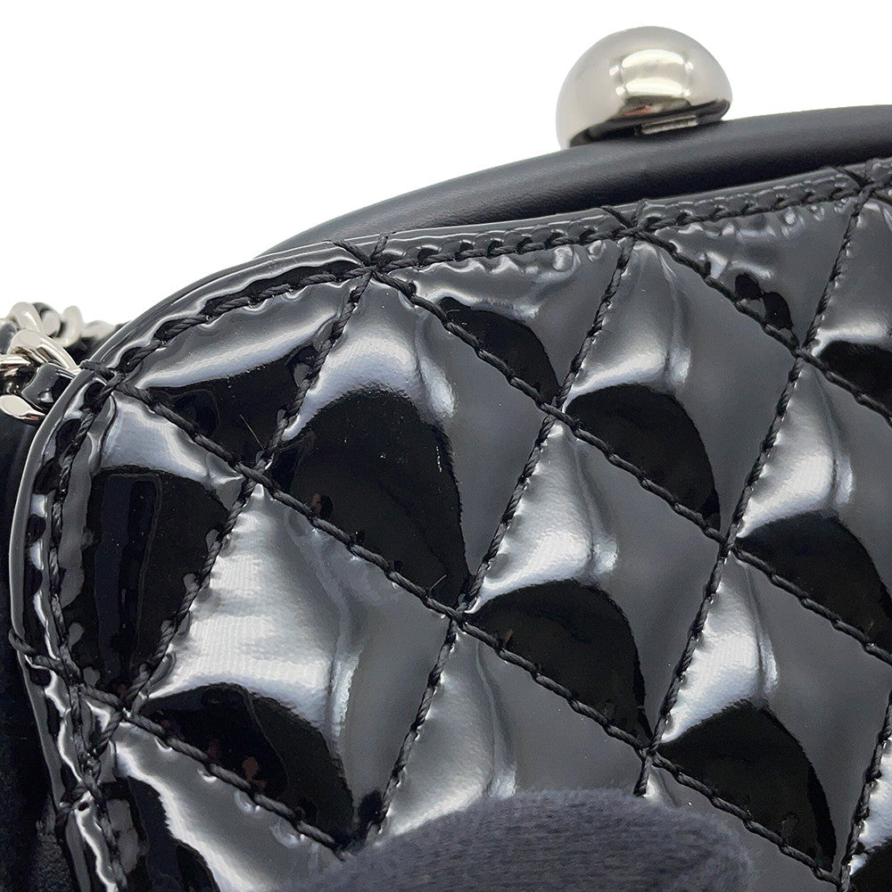 CHANEL Matelasse Kiss Lock ChainShoulder Bag Black Patent Leather Leather