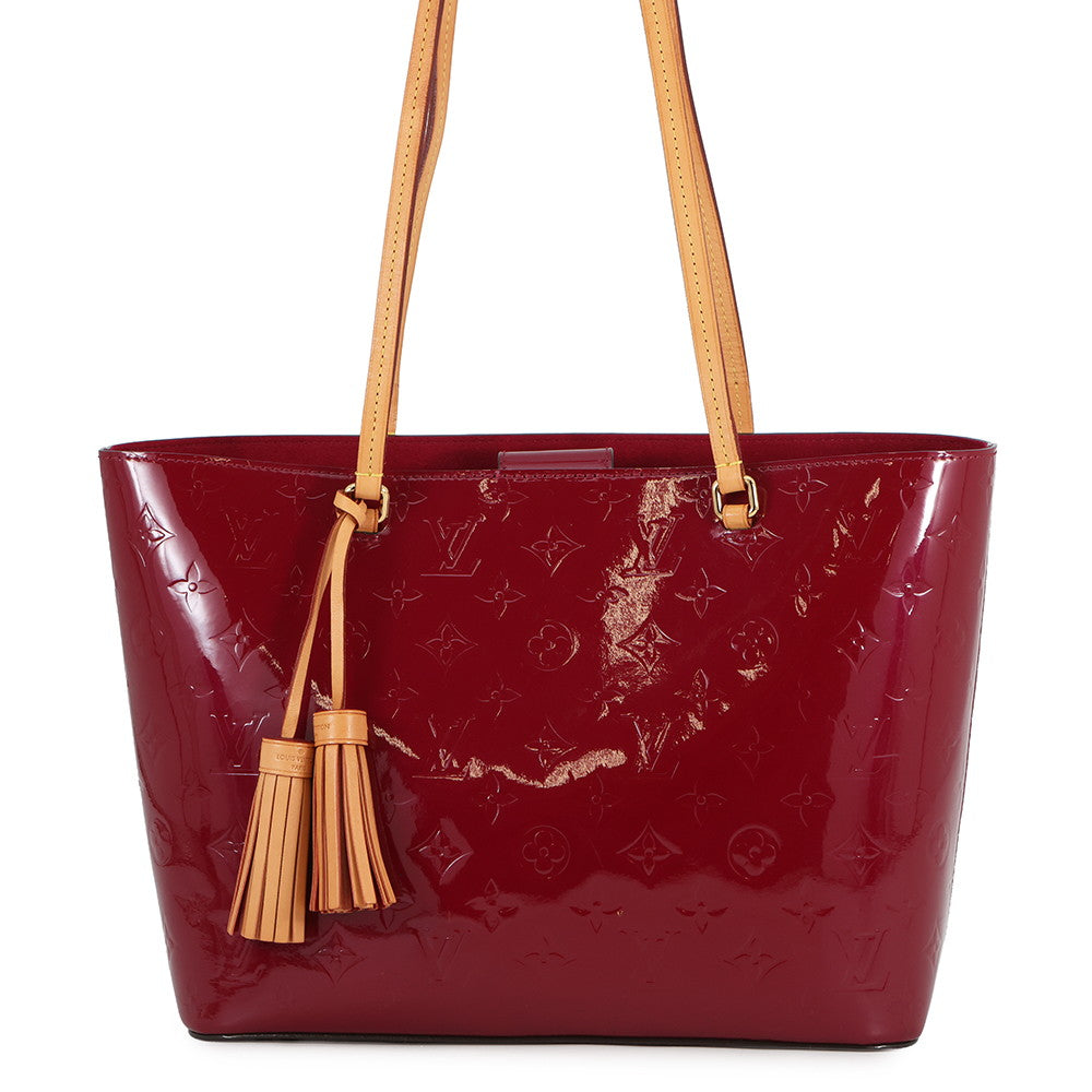 LOUIS VUITTON Long Beach MagentaM90480 Monogram Vernis Leather Size PM