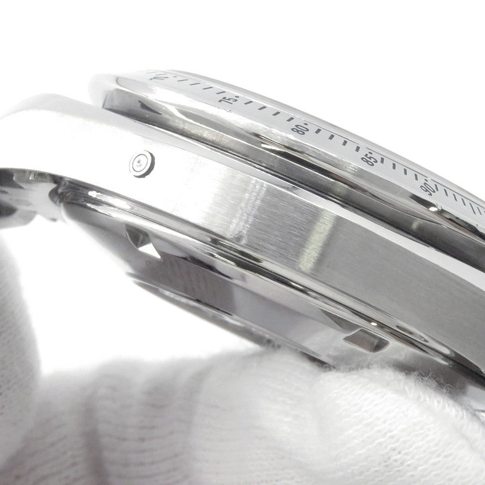 OMEGA Speedmaster Day-Date W40mm Stainless Steel Silver Dial3221.30.00