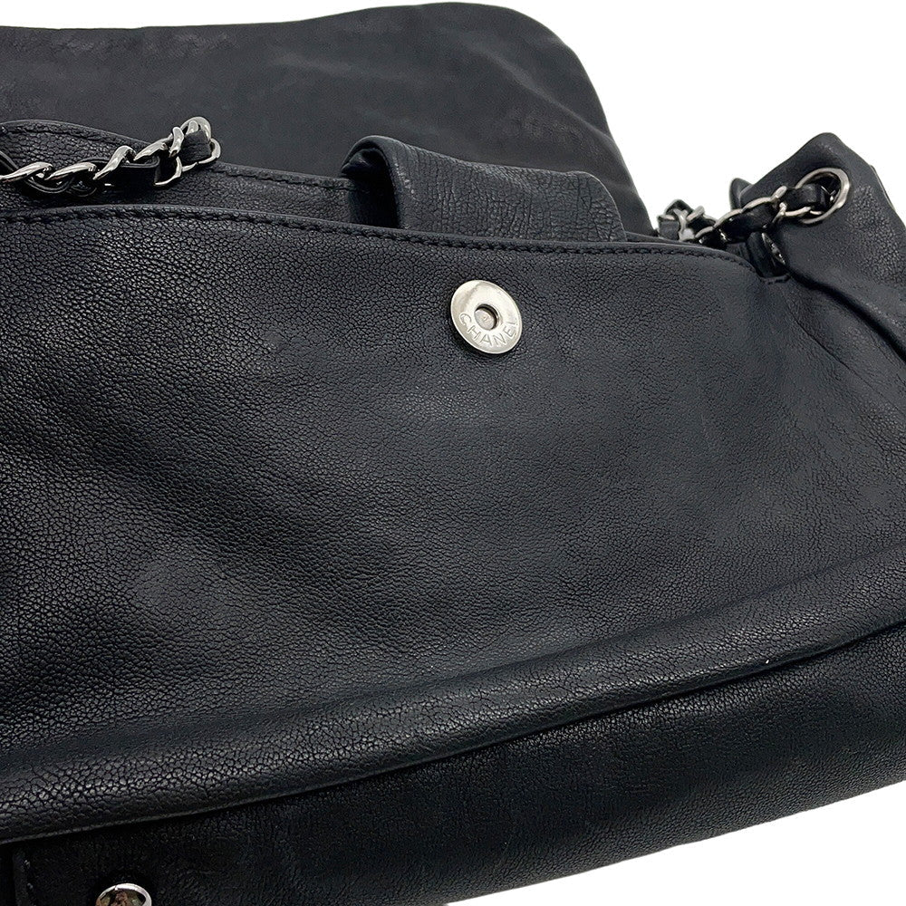 CHANEL CC Logo Chain Shoulder Bag Black Leather
