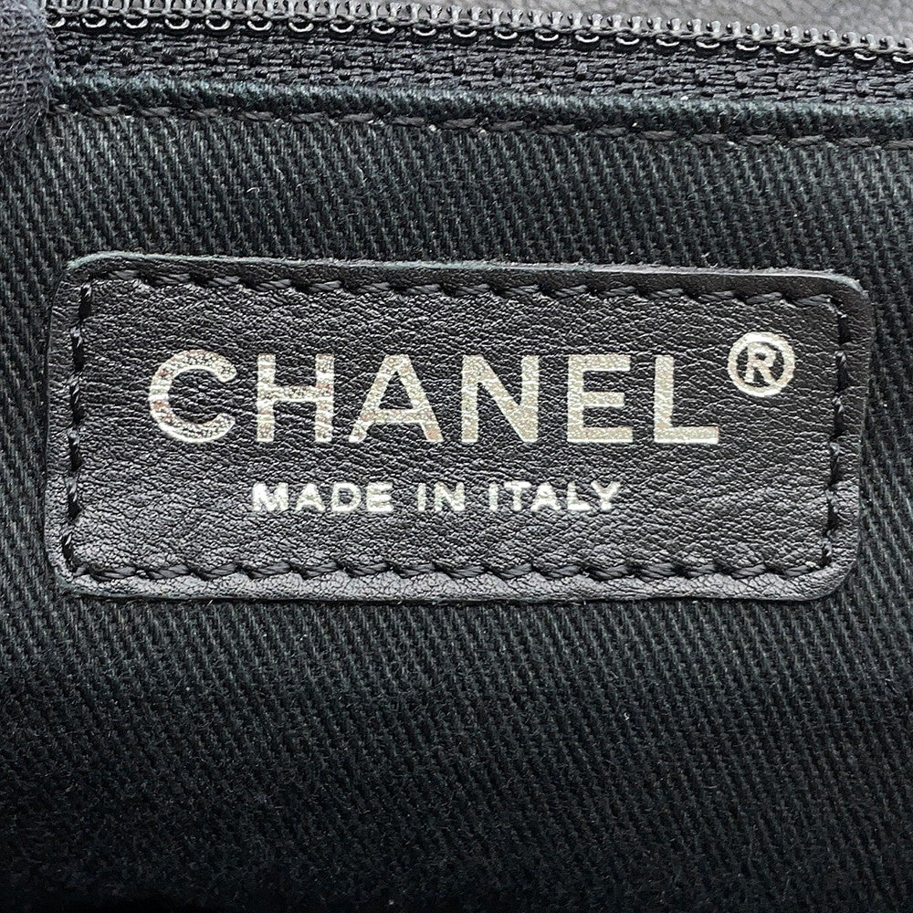 CHANEL CC Logo Chain Shoulder Bag Black Leather