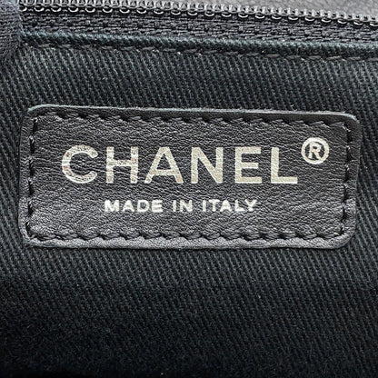 CHANEL CC Logo Chain Shoulder Bag Black Leather
