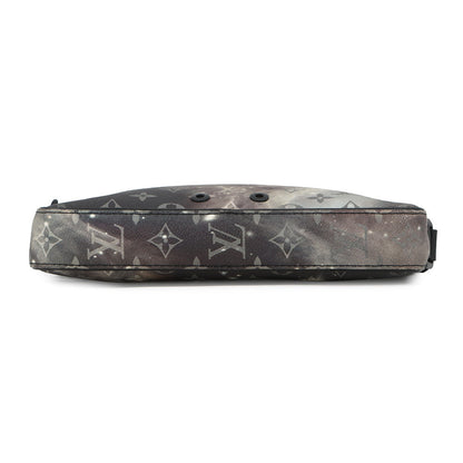 LOUIS VUITTON Alpha Messenger NoirM44165 Monogram / Galaxy