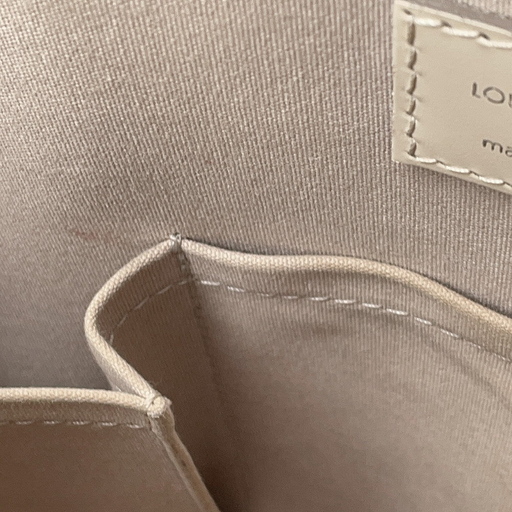 LOUIS VUITTON Lock It IvoireM4229J Epi Leather