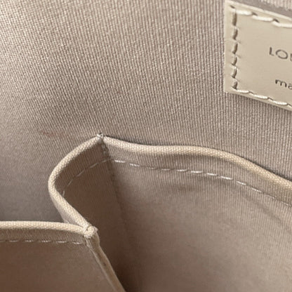 LOUIS VUITTON Lock It IvoireM4229J Epi Leather
