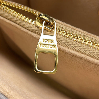 LOUIS VUITTON Pochette MetisEW Trianon GreyM12429 Monogram