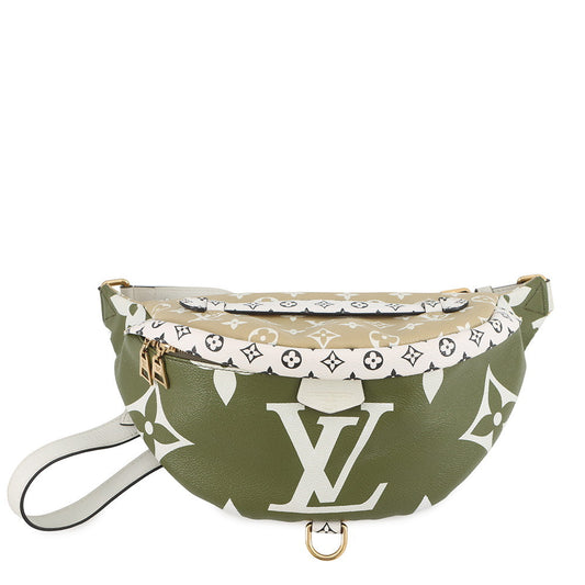 LOUIS VUITTON Bumbag Khaki/White/BeigeM44611 Monogram Monogram Giant