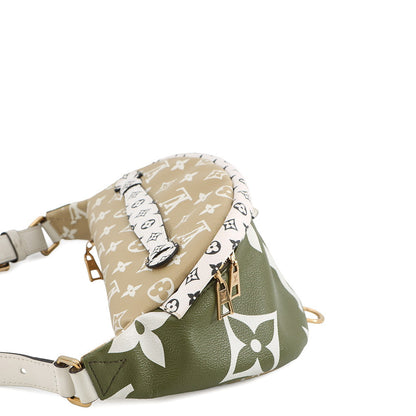LOUIS VUITTON Bumbag Khaki/White/BeigeM44611 Monogram Monogram Giant
