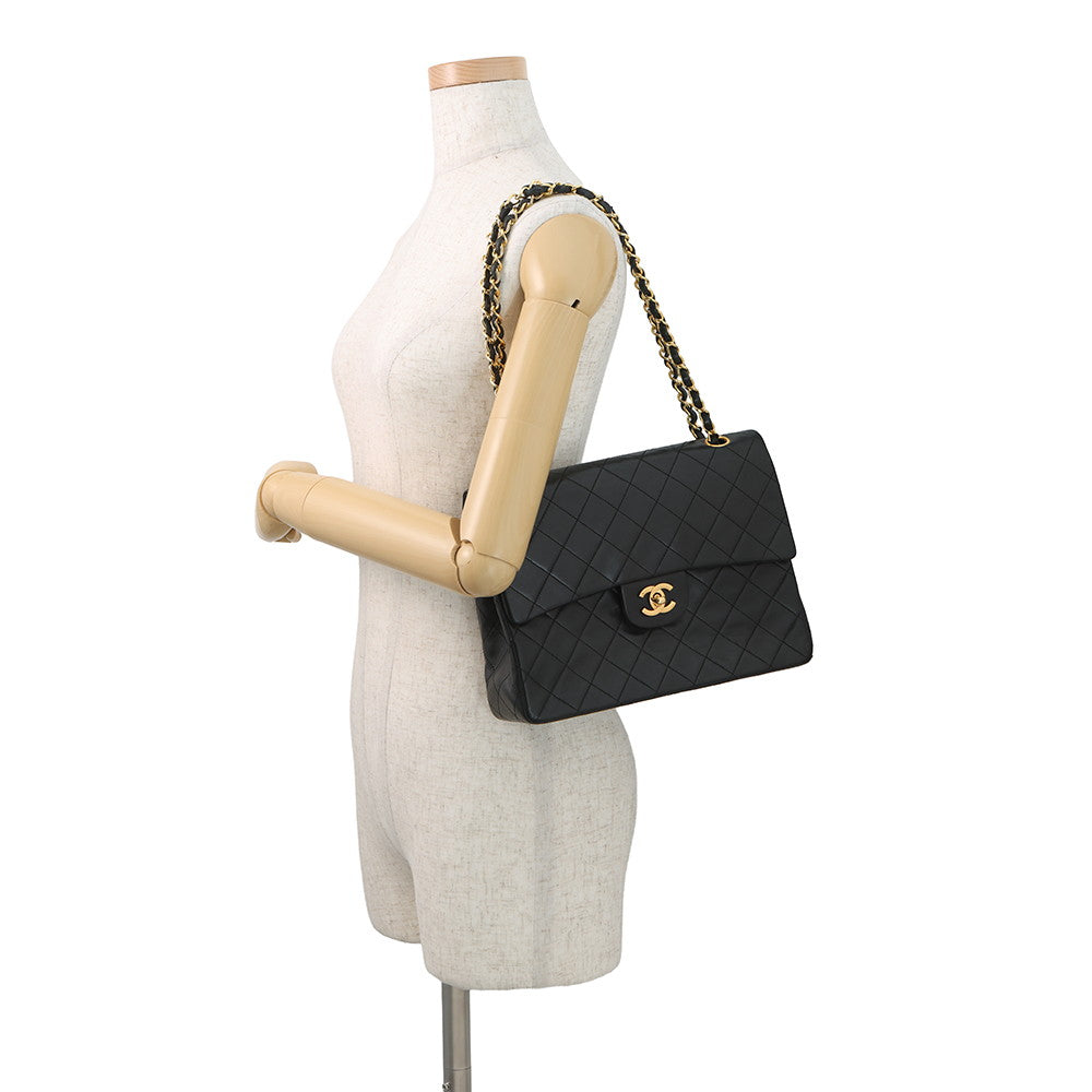 CHANEL Matelasse W Flap ChainShoulder Bag Black Lambskin Size 25