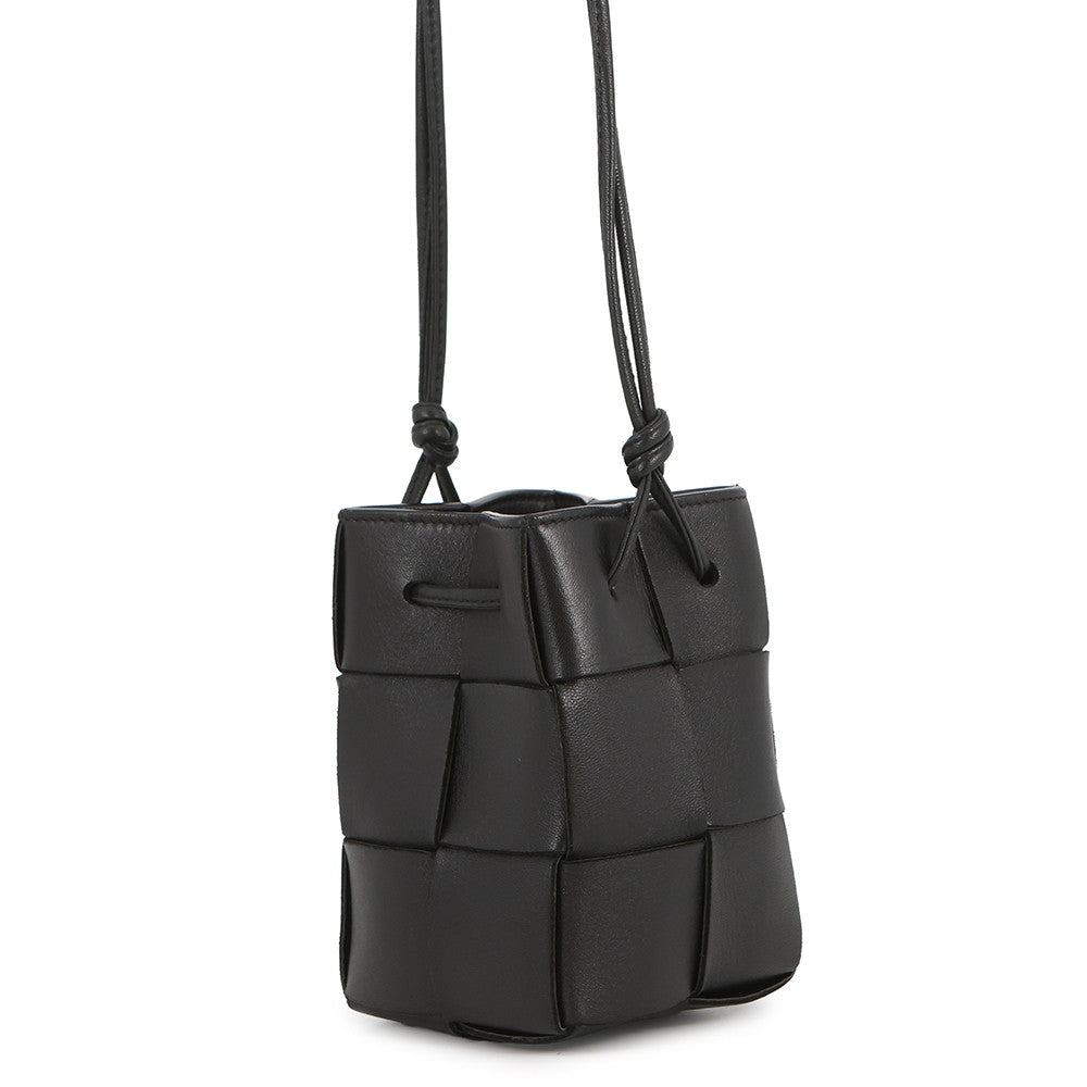 Bottega Veneta INTRECCIATO Cassette Bucket Bag Black680217VCQC48425 Lambskin Size Mini