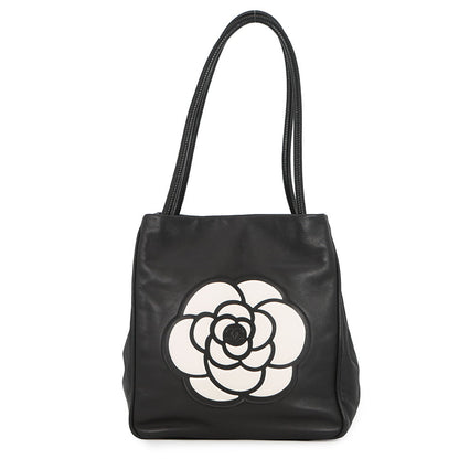 CHANEL Camellia Essential Tote Black/WhiteA20856 Lambskin
