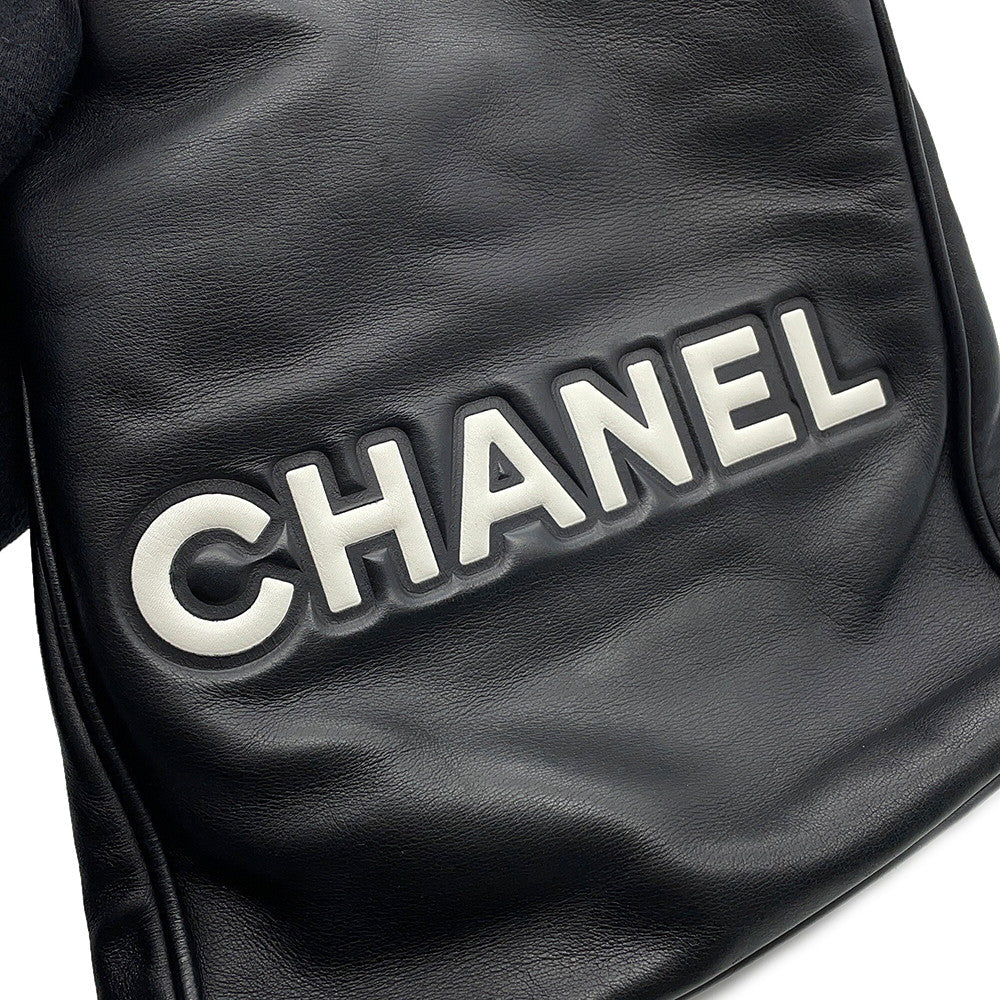CHANEL Camellia Essential Tote Black/WhiteA20856 Lambskin