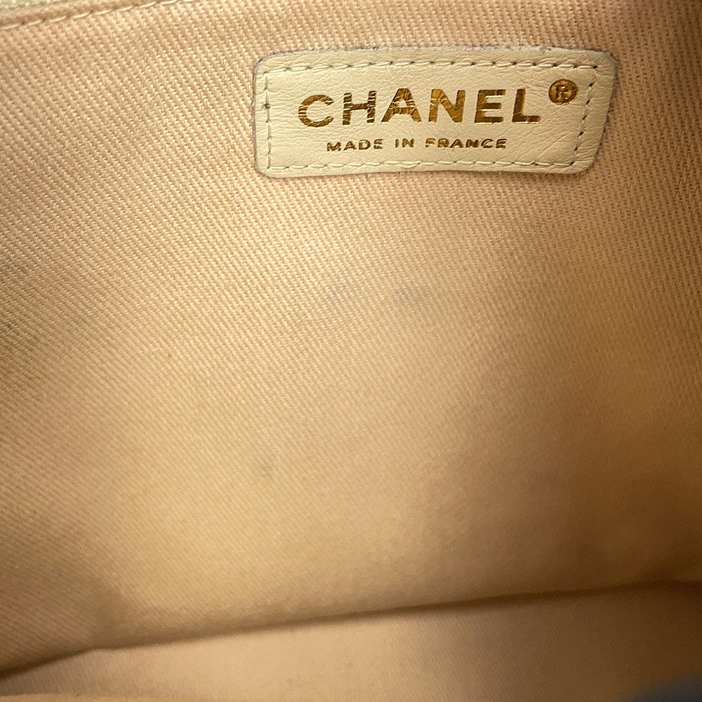 CHANEL Camellia Essential Tote Black/WhiteA20856 Lambskin