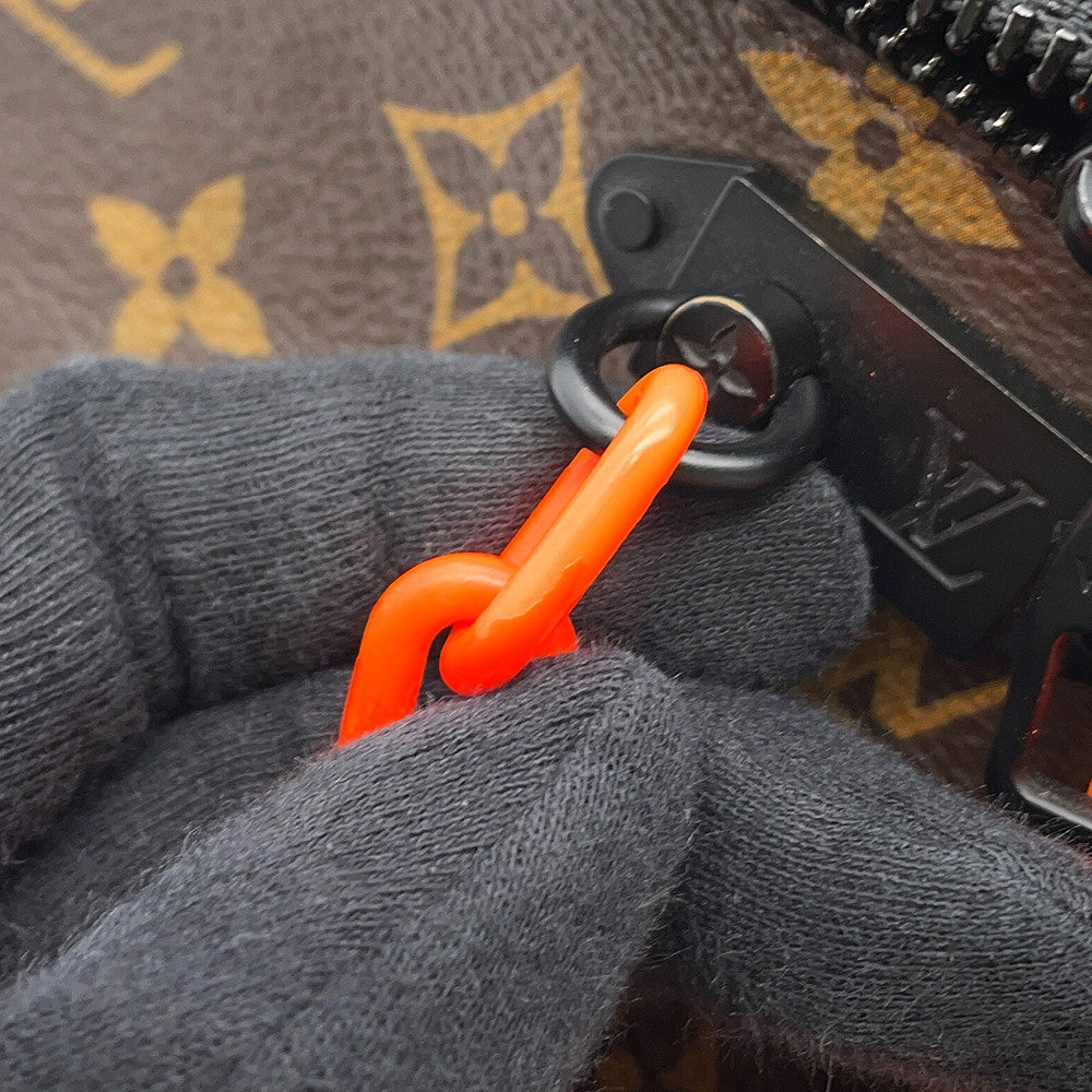LOUIS VUITTON Pochette Volga NoirM44482 Monogram / Solar Powered Ray