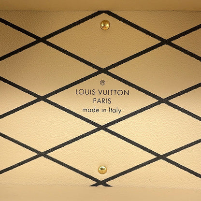 LOUIS VUITTON Camera box BeigeM13882 Monogram