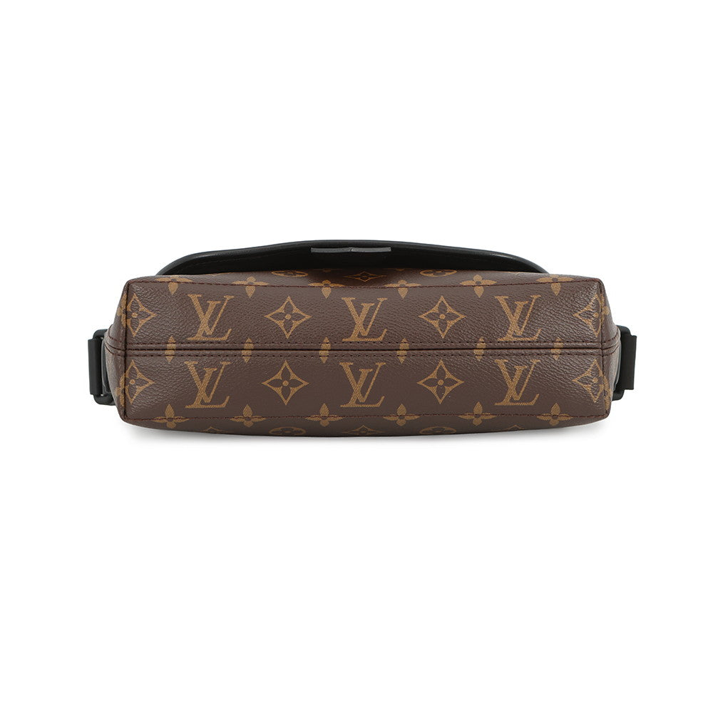 LOUIS VUITTON Magnetic messenger NoirM45557 Monogram Macassar Canvas