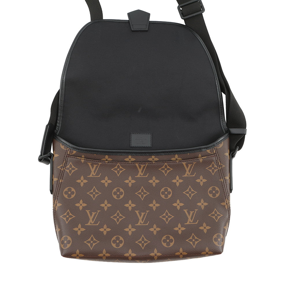 LOUIS VUITTON Magnetic messenger NoirM45557 Monogram Macassar Canvas