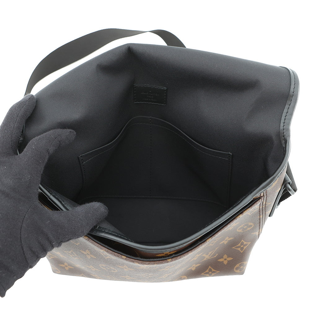 LOUIS VUITTON Magnetic messenger NoirM45557 Monogram Macassar Canvas