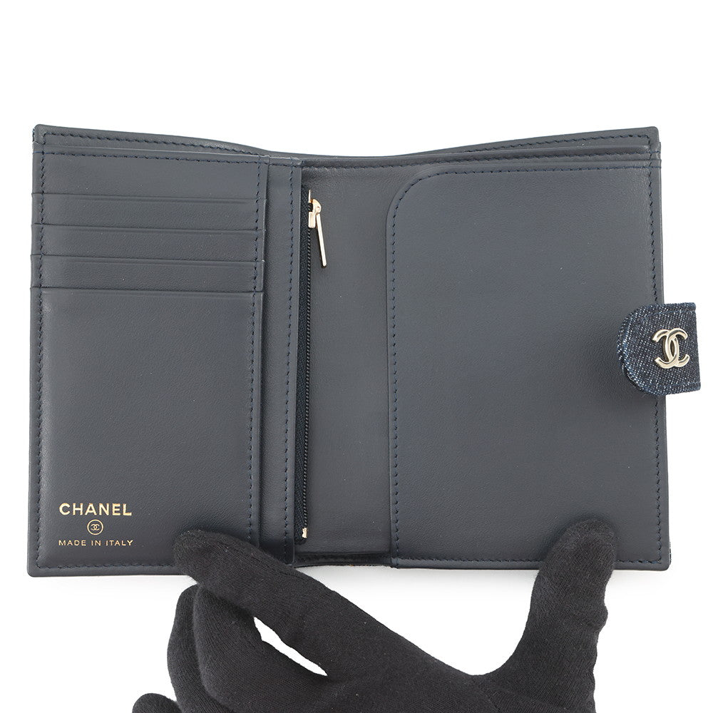 CHANEL Matelasse Wallet with Passport Case NavyAP4665 Denim/Lambskin