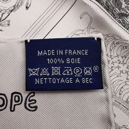 HERMES Carre Double Face Robokabar 2023 Year Gift Size 60 Gray/White Silk100%