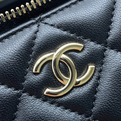 CHANEL Matelasse Chain Vanity Bag BlackAP2199 Lambskin