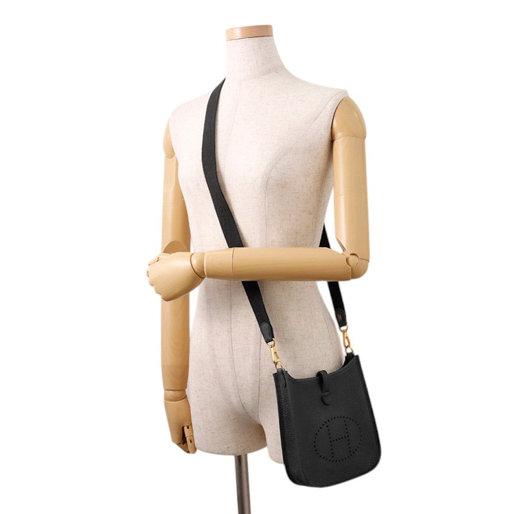 HERMES Evelyne Long Black Taurillon Clemence Size TPM