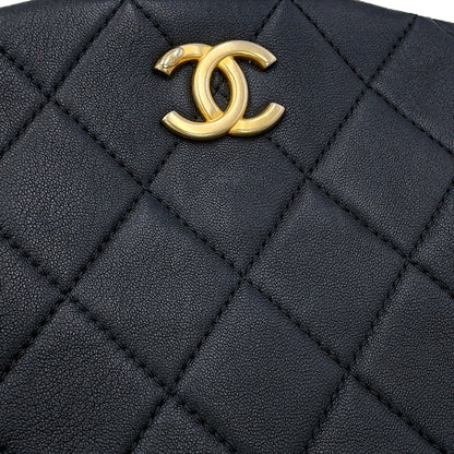 CHANEL Matelasse Pearl Handle Handbag BlackAS2609-B05967-94305 Lambskin Faux Pearl
