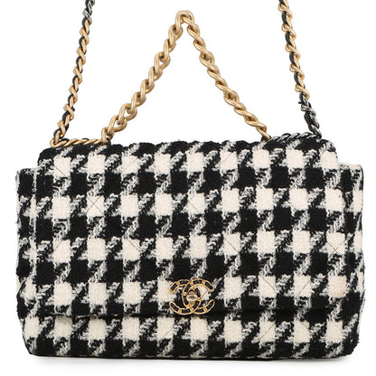 CHANEL CHANEL 19 Dixneuf Maxi Shoulder Bag White/BlackAS1162 Tweed