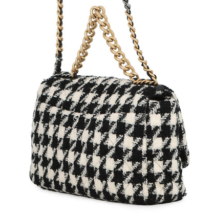 CHANEL CHANEL 19 Dixneuf Maxi Shoulder Bag White/BlackAS1162 Tweed