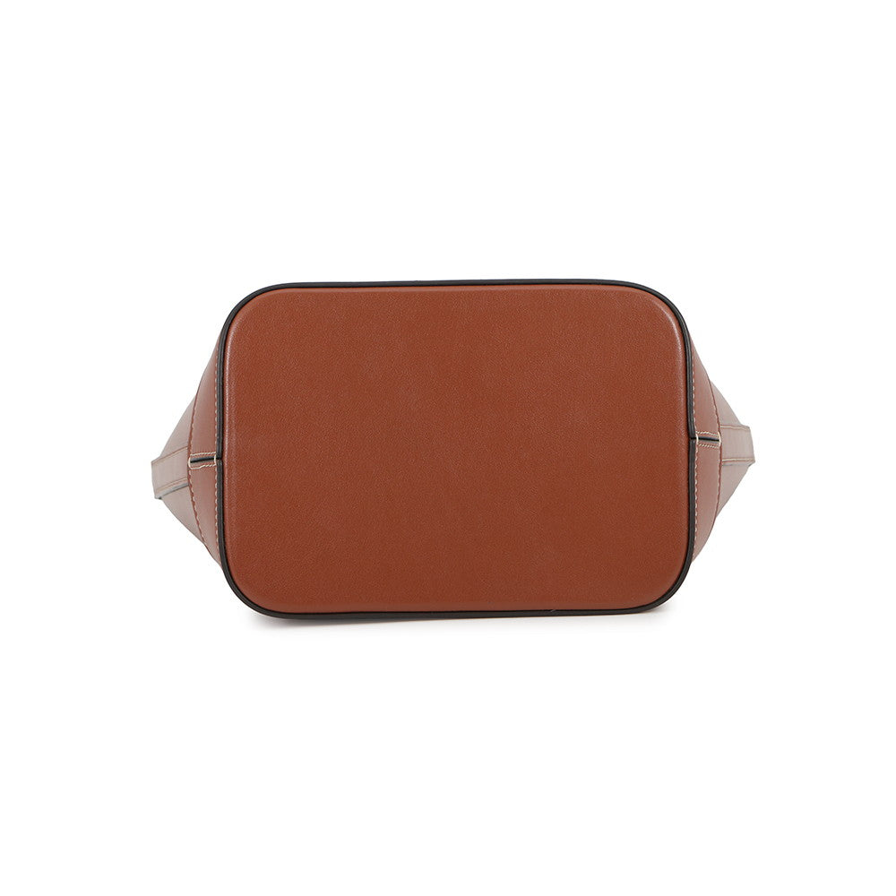 CELINE Cuill Triomphe bucket Tan113783DU3.04LU Calf Leather Size Small