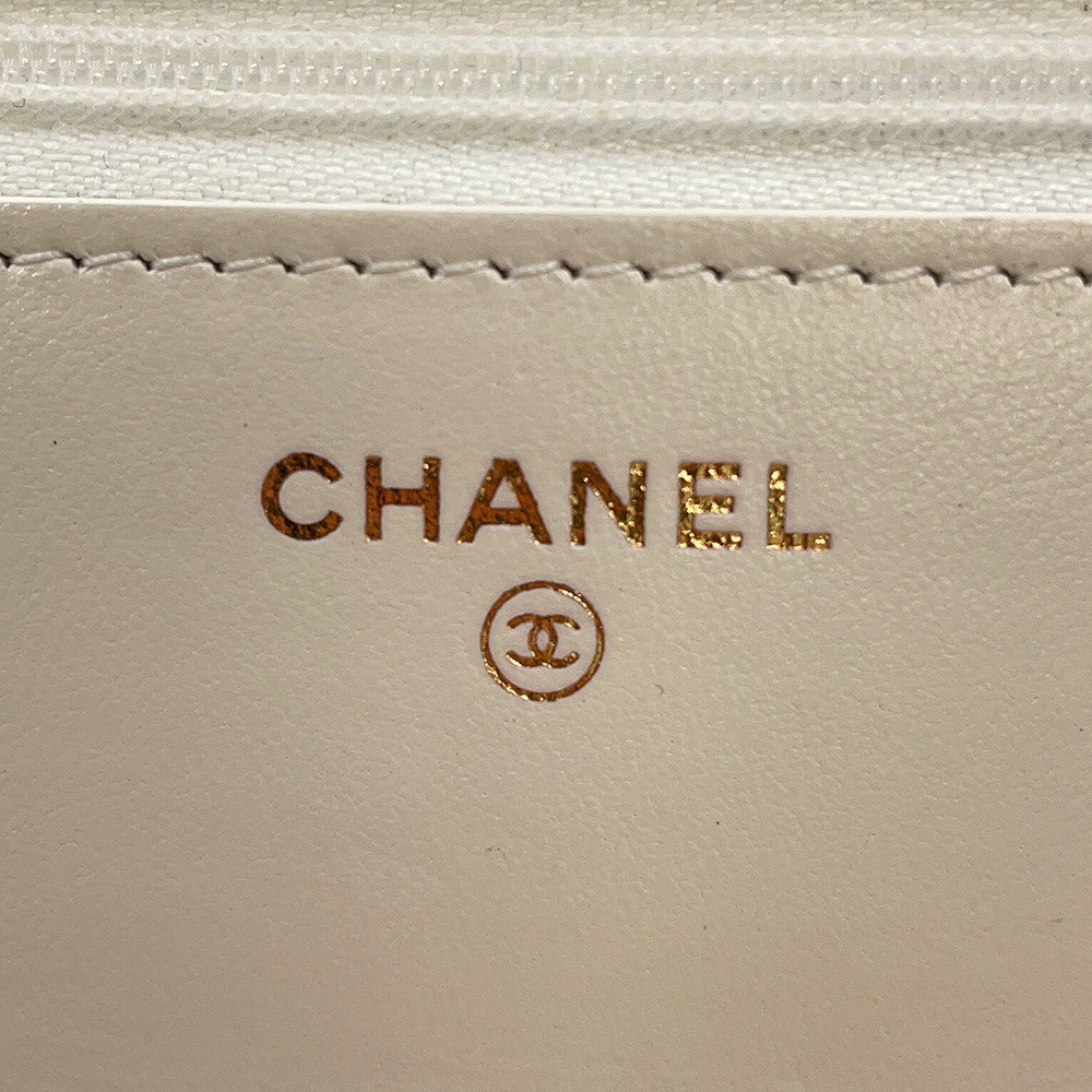 CHANEL Chain Wallet Double Chain WhiteAP4241 Lambskin