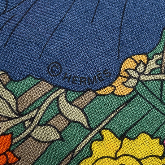 HERMES Triangle Geant Robe Legere Sable / Orange / Multicolor Cashmere70% Silk30%