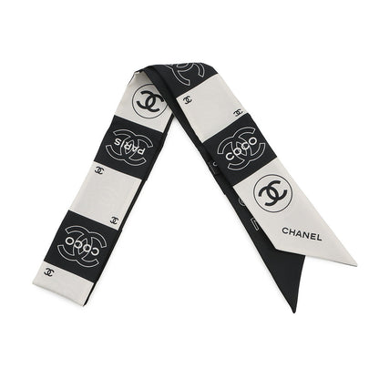 CHANEL CC Logo Scarf White/Black Silk100%