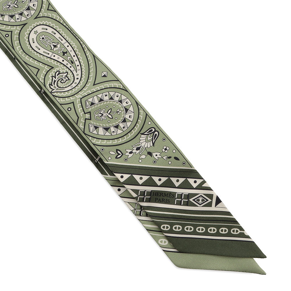 HERMES Twilly 《Cheval de Coeur Bandana》 Roden/Khaki/CreamH064259S 01 Silk100%