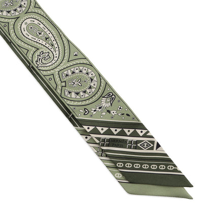 HERMES Twilly 《Cheval de Coeur Bandana》 Roden/Khaki/CreamH064259S 01 Silk100%