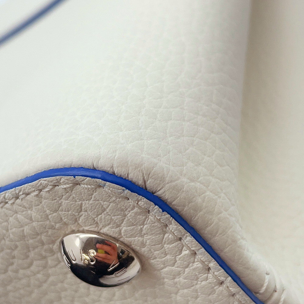 LOUIS VUITTON Capucines BB White/BlueM20828 Taurillon Leather