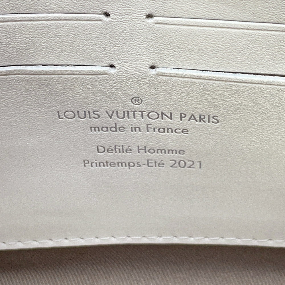 LOUIS VUITTON Soft Trunk / Wallet WhiteM80146 Monogram・Taurillon LV Friend