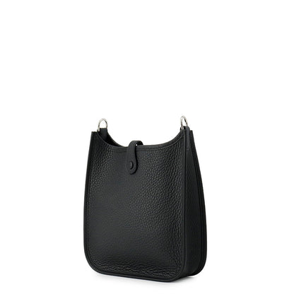 HERMES Evelyne Long Black Taurillon Clemence Size TPM