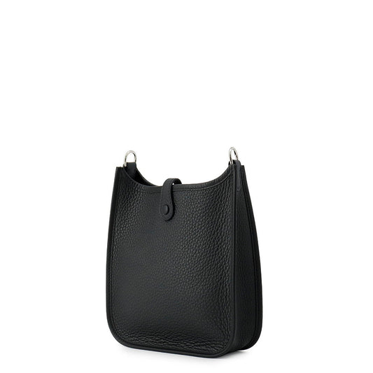 HERMES Evelyne Long Black Taurillon Clemence Size TPM