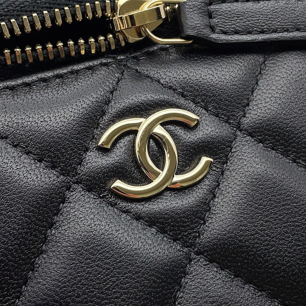 CHANEL Matelasse Vanity ChainShoulder Bag BlackAP2199 Lambskin