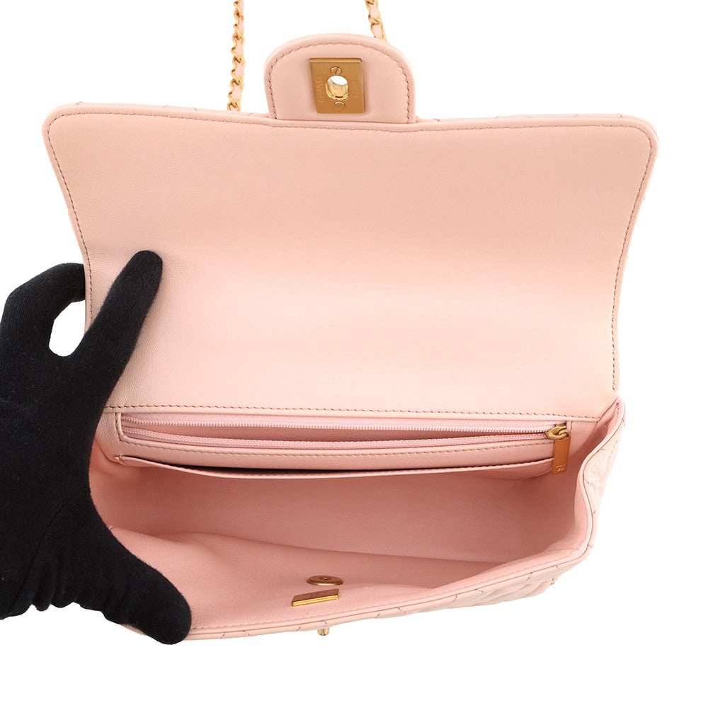 CHANEL Matelasse Top Handle Light PinkAS4408 Lambskin