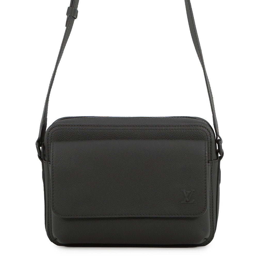 LOUIS VUITTON Boarding Messenger NoirM15265 Waxy Calf Leather