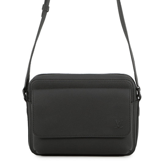 LOUIS VUITTON Boarding Messenger NoirM15265 Waxy Calf Leather