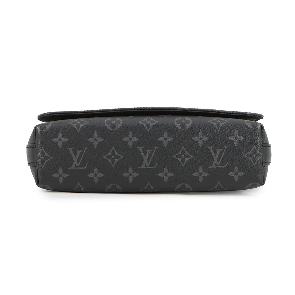 LOUIS VUITTON District NV2 NoirM45272 Monogram Eclipse Size PM