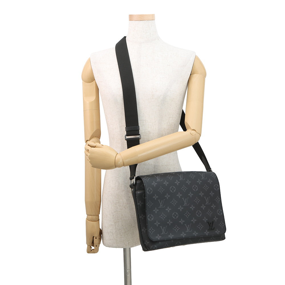 LOUIS VUITTON District NV2 NoirM45272 Monogram Eclipse Size PM